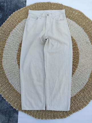 Uniqlo Straight Baggy Jeans