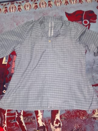 Kaos Kerah Kotak-Kotak / Polo Shirt Plaid Motif Salur Abu