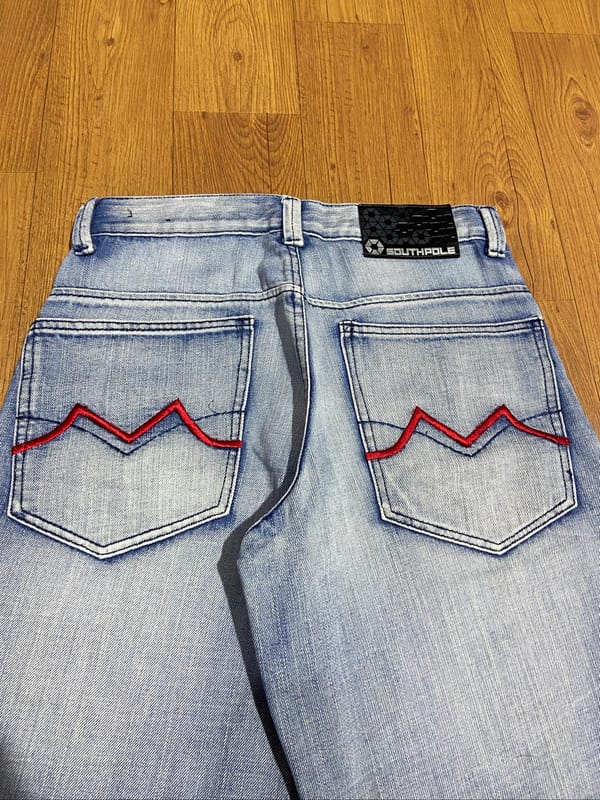 Jorts Southpole Red Line, foto 2