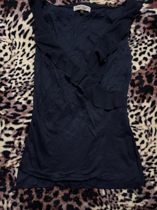 Black Ruffle Vneck Top, foto 4