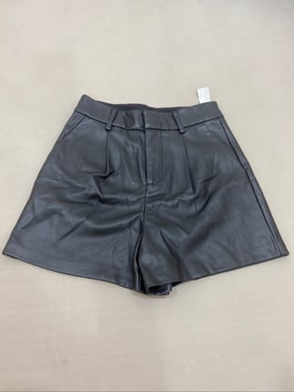 leather short
