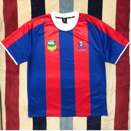 Vintage NRL Rugby x Newcastle Knights Official Jersey