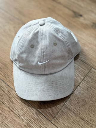 topi nike