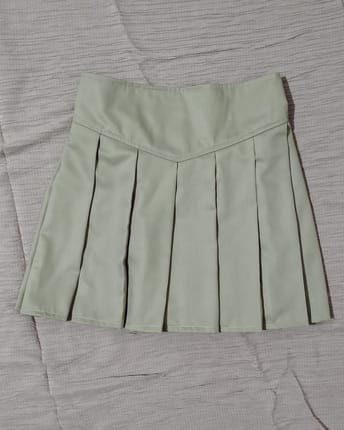 Pleated skirt