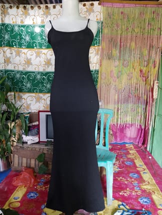 dress hitam ketat