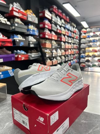 NEW BALANCE 520 CH9