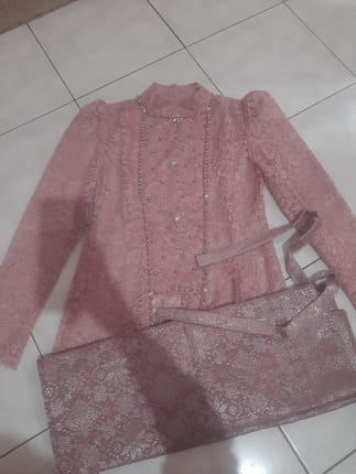 Kebaya kutubaru/kebaya brukat/kebaya payet/kebaya modern