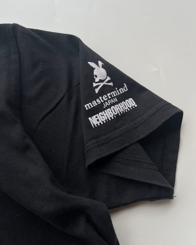 NEIGHBORHOOD x MASTERMIND JAPAN Black Tee, foto 4