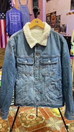 GU Trucker Denim Sherpa Size XL
