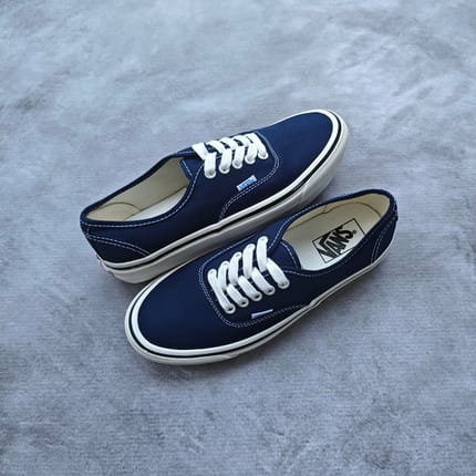 Vans authentic