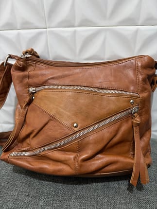 Sling bag american leather
