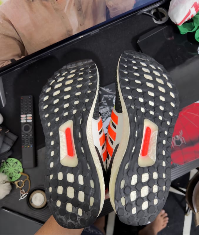 Sepatu Adidas ultraboost, foto 3