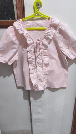 blouse pendek baby pink