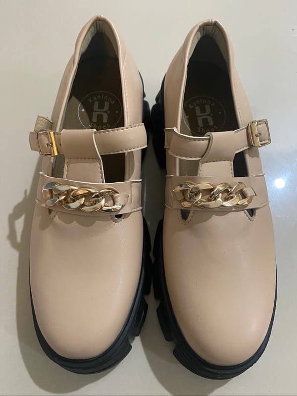 Sepatu Wanita Docmart size 39, foto 2