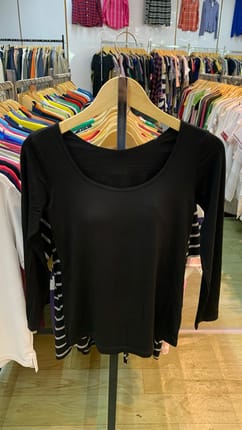 UNIQLO HEATTECH HITAM L LIKE NEW