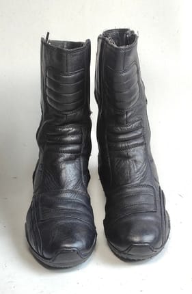 AM boots, Goth avant garde Y2K grunge emo