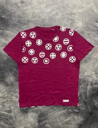 Tshrit uniqlo collab