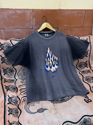 Nike Vintage 90’s USA Air Bakin Tee Black Faded