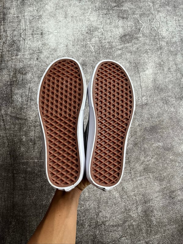Vans Sk8 Low OG Logo Repeat Black White, foto 5