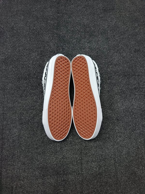 Vans Old Skool 'Logo Repeat - Black', foto 5