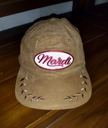 Original Mardi Mercredi Rare Logo Vintage