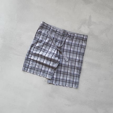 SHORT PLAID PANTS