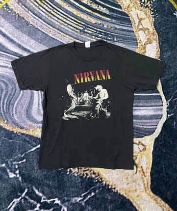 Tshirt Nirvana / Kaos band / Kaos musik
