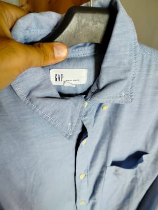 kemeja pria SIZE L branded slim Stretch Gap