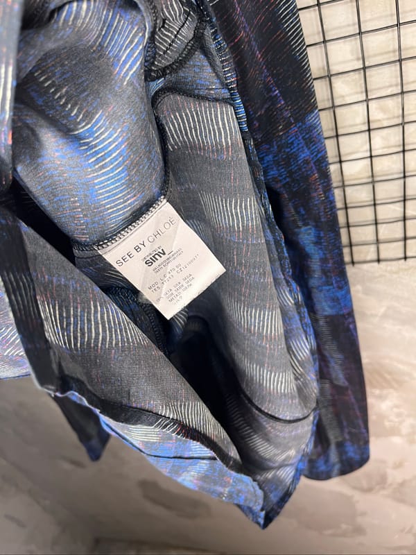 See By Chloe Draped Abstract Wavy Print Silk Blend Top, foto 7