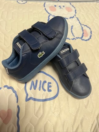 Sepatu anak Lacoste