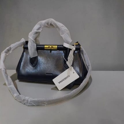 Tas cantik ranedona