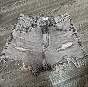 Bershka Casual Short Wanita gray