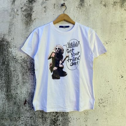 Kaos Apply - Size L fit M - Baju putih white