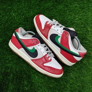 Nike Casual Sneakers Pria white red