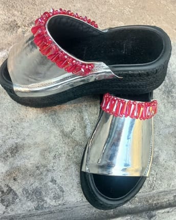 Sandal Wanita