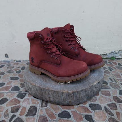 Sepatu boot timberland waterproof maroon 38