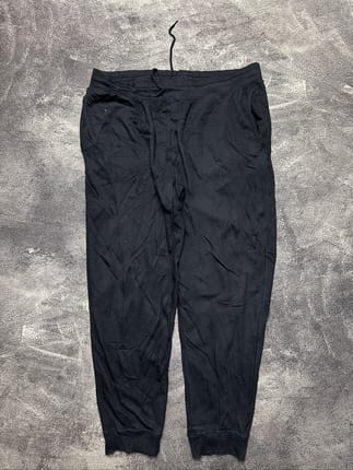 CELANA JOGER UNIQLO SECOND