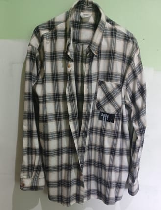 Preloved Flannel veterano jhonny west doyoung nct