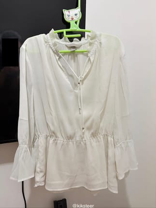 Atasan Model Blus Peplum Berkerut