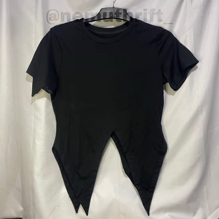 Hitam pekat