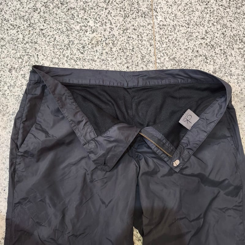 [ORIGINAL] Celana Calvin Klein Pria Parachute Pants, foto 3