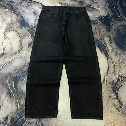Uniqlo Kaihara Loose Straight Black Jeans