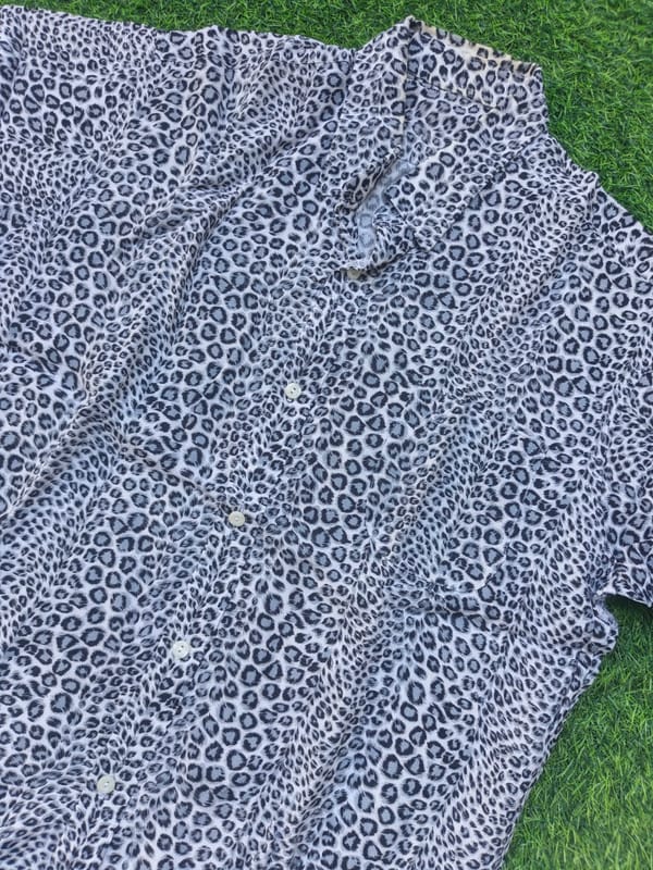 KEMEJA MOTIF LEOPARD UNBRAND, foto 3