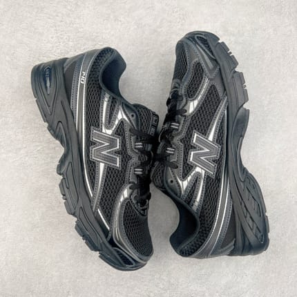[Termurah] Sneakers - New Balance 740 Black