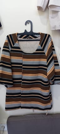 Blouse atas motif garis