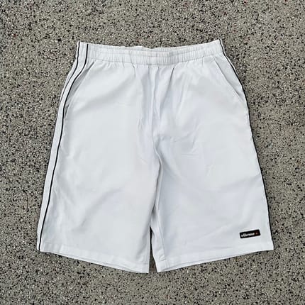 celana pendek ellesse