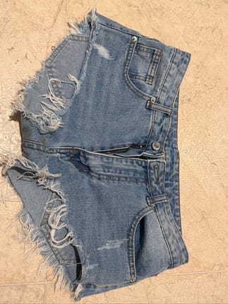 Low rise short jeans