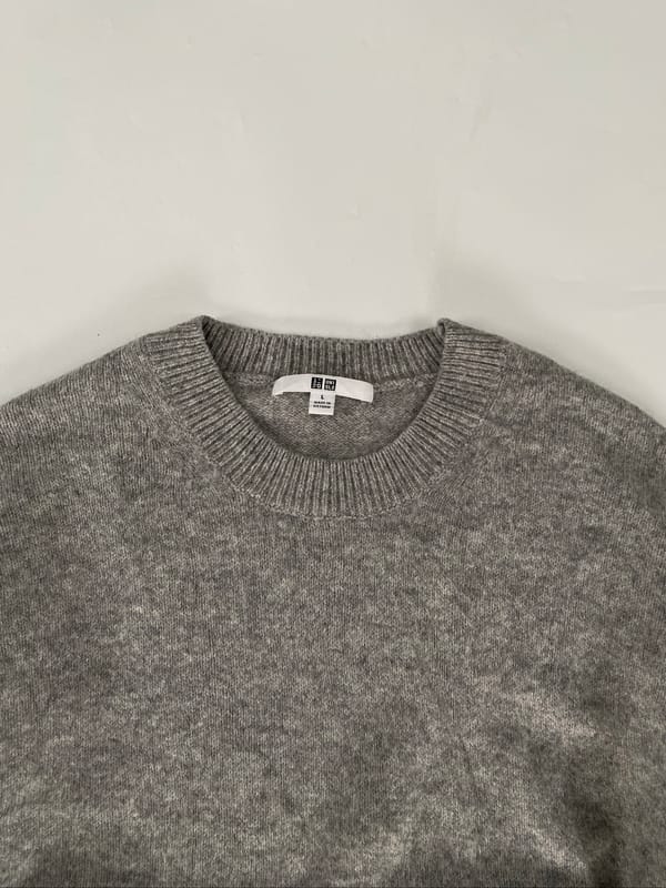UNIQLO O Neck Grey, foto 3