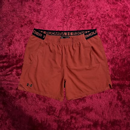 Celana Pendek Running Under Armour