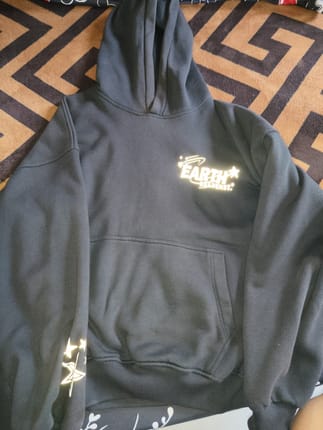hoodie jenama earthheavenst